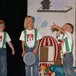 Muzikantjes (5) - Toneelvereniging Plankenkoorts 